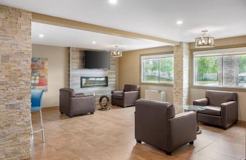 Bathurst Hotel | Quality Inn & Suites