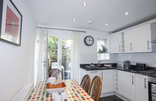 Beddgelert Cottage | QUARRYMAN'S COTTAGE, pet friendly, with open fire in Beddgelert