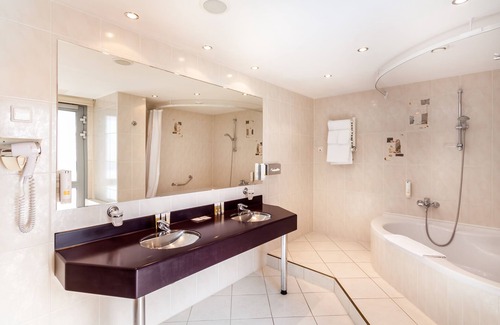 Legnica Hotel | Qubus Hotel Legnica