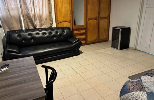 Accra Hotel | QUEEN PLAZA HOTEL