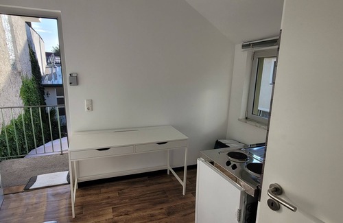 Bierstadt Apartment | Quiet 1 room apartment