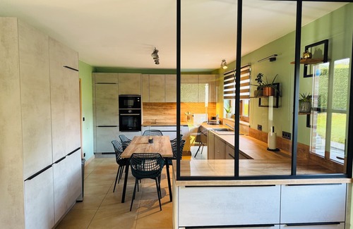 Gesves House | Quiet 5-bedroom house with garden and terrace