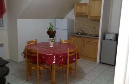 Leves Apartment | Quiet apartment near Chartres city center