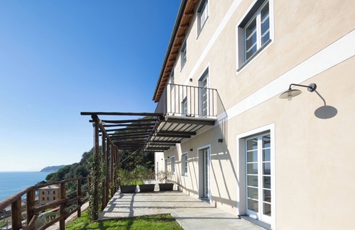 Acquasanta Apartment | Quiet apartment with wonderful sea view.