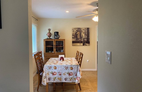 Warm Mineral Springs House | Quiet/Charming 2/2 retreat in North Port, Warm Mineral Springs