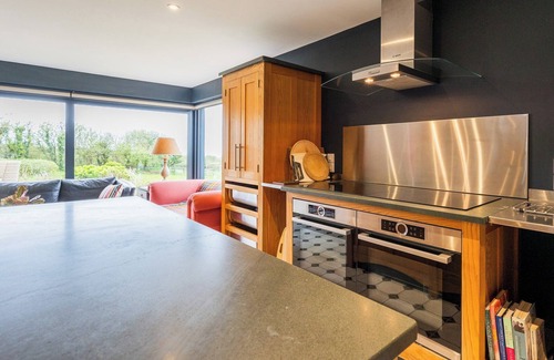 Moylegrove House | Quiet coast & country cottage with sea views.