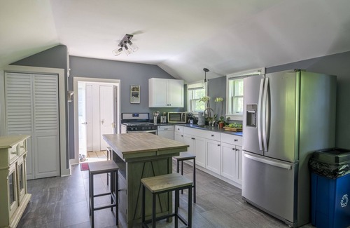 Little Compton Cottage | Quiet Cottage Retreat