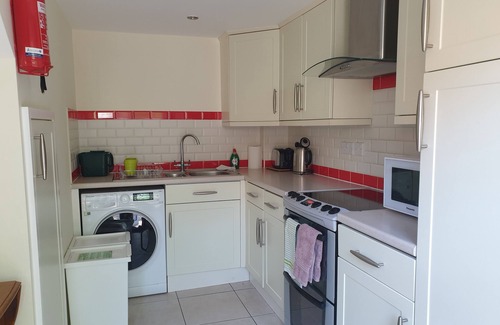 Abbess Roding Cottage | Quiet cottage very close to village centre and ameneties.