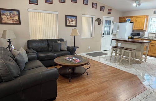 Anthem House | Quiet Country Casita on Horse Property in Desert Hills.