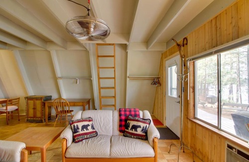 Deer River House | Quiet Deer River Cabin with Dock and Lake View!