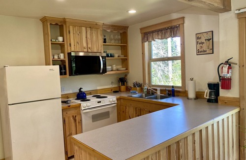 Eastsound House | Quiet Family-Oriented House at Laughing Moon Farm