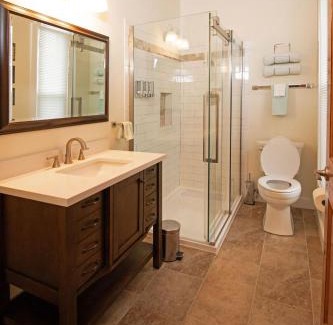 North Upper Street Apartment | Quiet, gated oasis near downtown Lexington