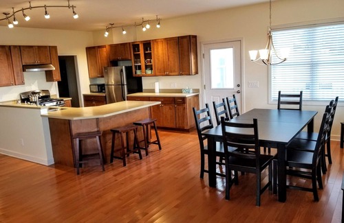 Harrisonburg House | Quiet Home in Harrisonburg with Spectacular Shenandoah Valley Views.