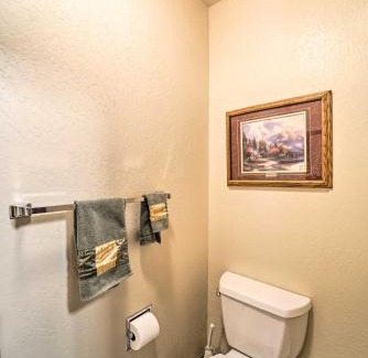 Graeagle House | Quiet Home with Graeagle Meadows Golf Course View!