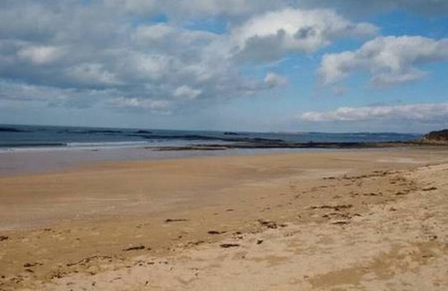 Plouigneau House | Quiet house