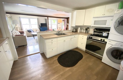 Unity Cottage | Quiet lake living at its best