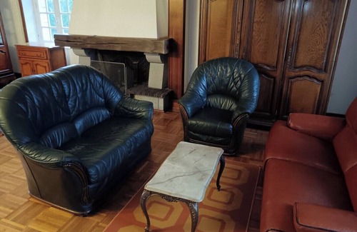 Carhaix-Plouguer House | Quiet, peaceful neighbourhood, close to all amenities