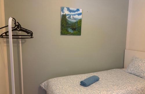 Vantaa House | Quiet Private Rooms Easy Metro & Airport Access