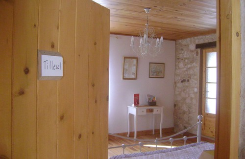 Castelnau-de-Montmiral Bed & Breakfast | Quiet Tilleul guest house at "La Boriette" for nature lovers