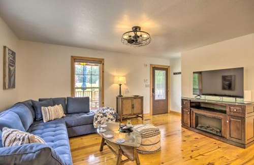 Tignall House | Quiet Tignall Getaway Near Lake with Boat Dock