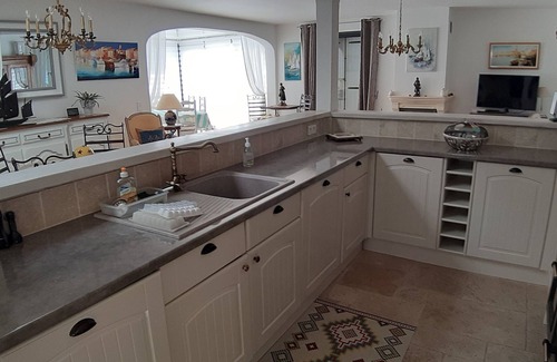 Cavalaire-sur-Mer Villa | quiet villa, decorated in a Provencal style, with a large terrace and a swimming pool