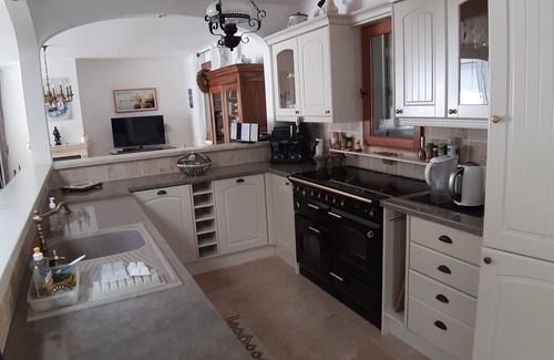 Cavalaire-sur-Mer Villa | quiet villa, decorated in a Provencal style, with a large terrace and a swimming pool