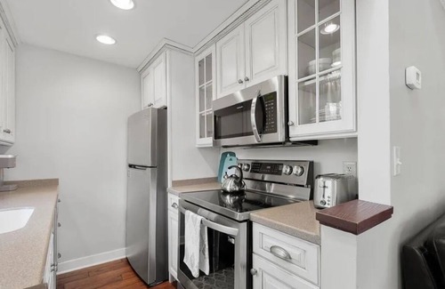 Farmington Condo | Quiet Woodland Serenity Escape