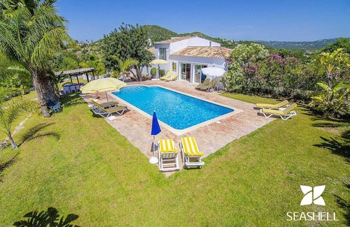 Cerro do Mocho Villa | Quinta da Ilda 6 Bedrooms Typical House Almancil