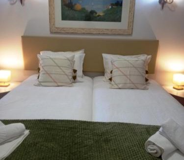 Alfarrobeira Apartment | Quinta das AVES - Estúdio 7