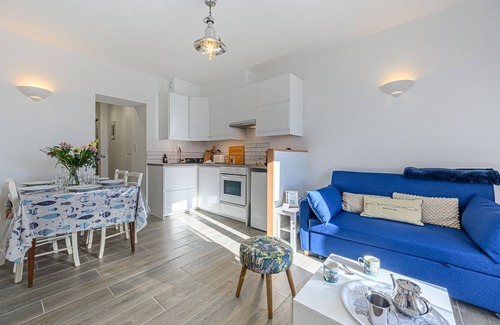 La Trinite-sur-Mer Apartment | Résidence du Port - Two Bedroom Apartment, Sleeps 5