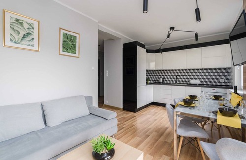 Poznan City Center Apartment | Różana 19 | Poznań Apartment | Parking | Near MTP