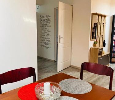 15th District Apartment | R-Andi fészek