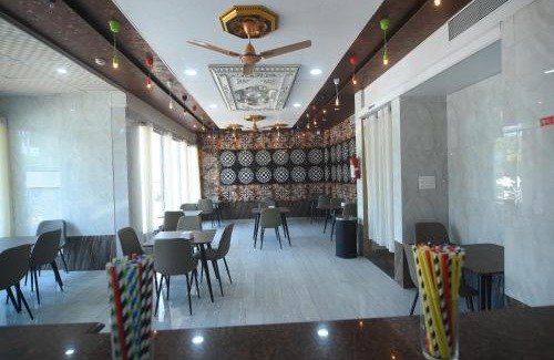 Davanagere Hotel | R Empire Revtree