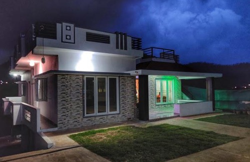 West Mere Villa | R k n Villa