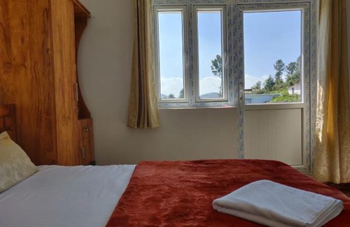 West Mere Villa | R k n Villa