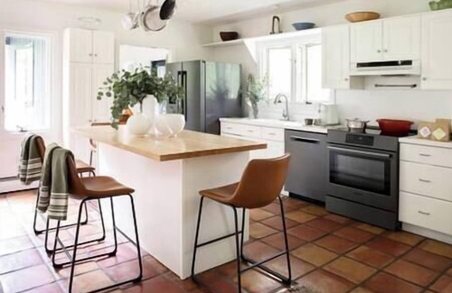 Canaan House | R3Bliss