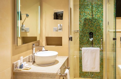 Sohar Hotel | Radisson Blu Hotel & Resort, Sohar