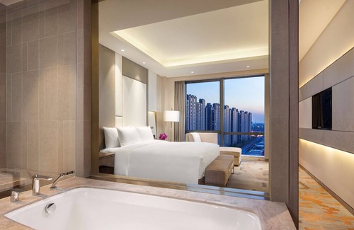 Qingpu Hotel | Radisson Exhibition Center Shanghai