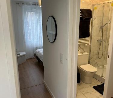 Saulx-les-Chartreux House | Raffinement Absolu