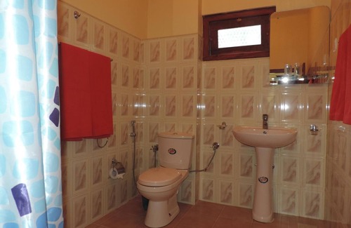 Kotapola Hotel | Rainforest Lodge