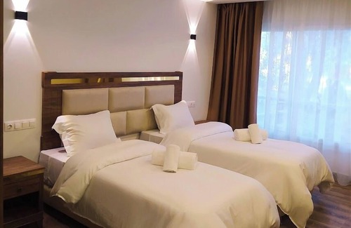 Algiers Hotel | Rais El Marsa