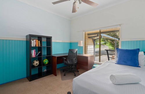 Raleigh House | Raleigh Retreat - Enjoy rustic charm with modern comforts