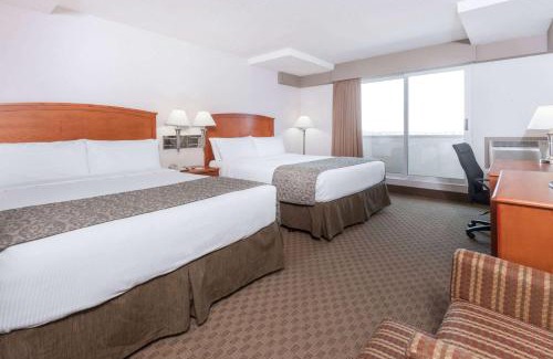 Southside Hotel | Ramada by Wyndham Edmonton South