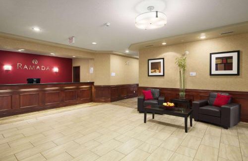 Edson Hotel | Ramada by Wyndham Edson