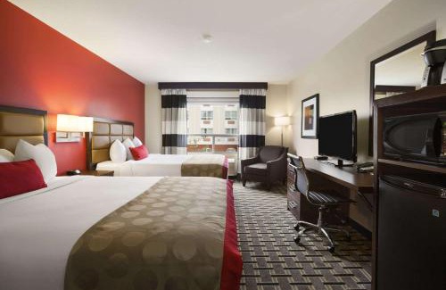 Edson Hotel | Ramada by Wyndham Edson