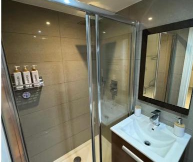 Woodside House | Ramonas Room