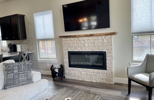 Nemo House | Ranch Sunsets - Luxury Lakeview Ranch Villa at Twin Canyons Longhorn Ranch