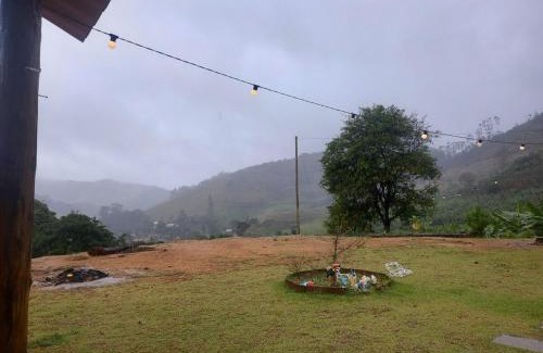 Alfredo Chaves House | Rancho Vovo Creuza Proximo a diversas cachoeiras