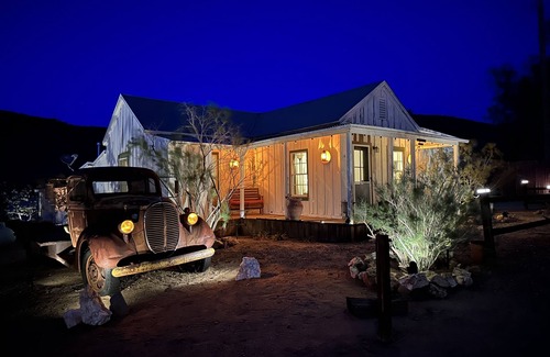 California Desert Cabin | Randsburg historical rectory 3 bedroom home