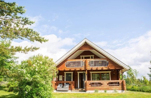 Petajavesi House | Ranta-lemettilä by Interhome